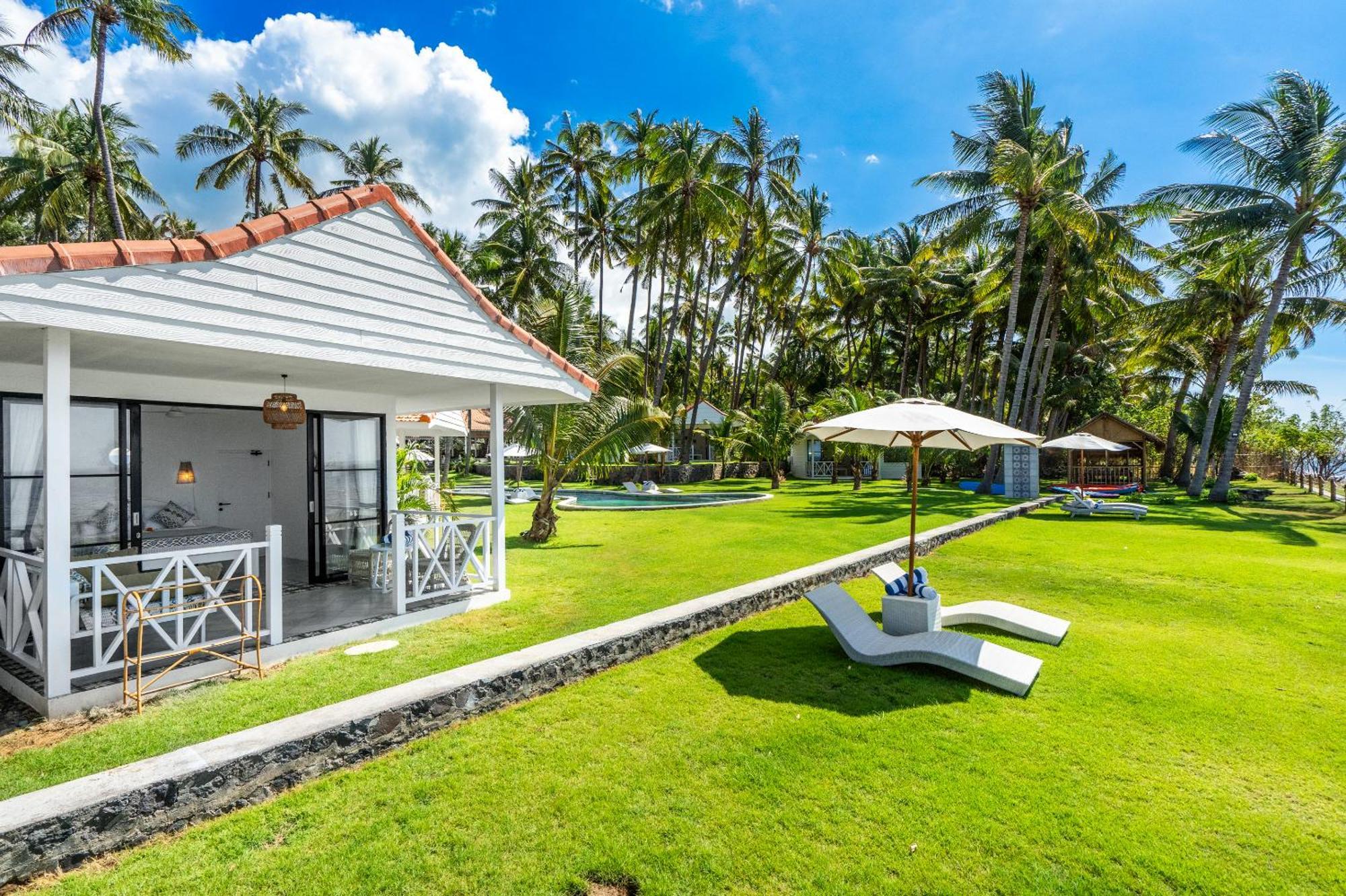 Senang Resort Tianyar Exterior photo