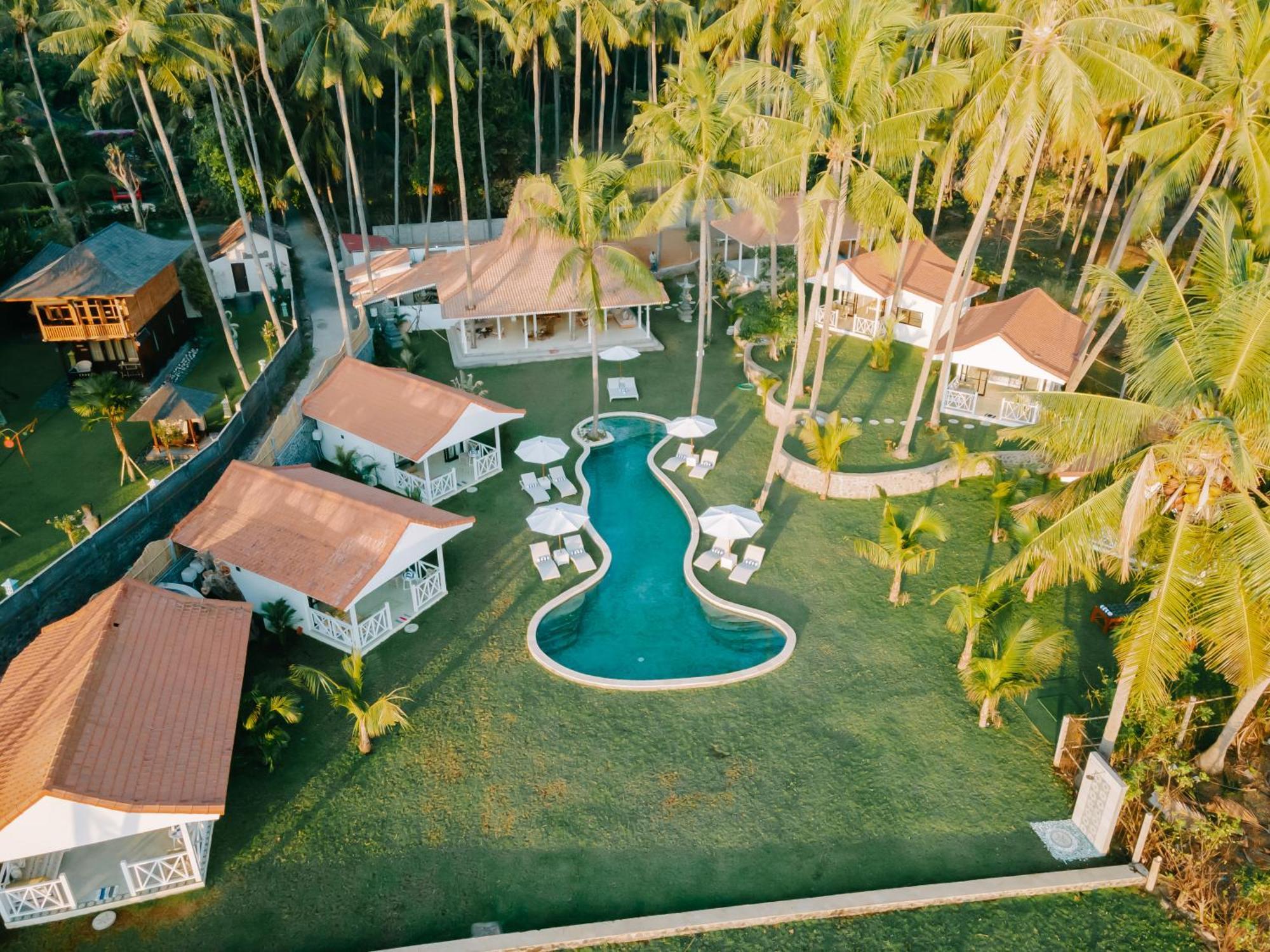 Senang Resort Tianyar Exterior photo
